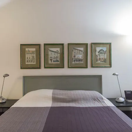 Locazione Turistica Lupa 25 * Roma